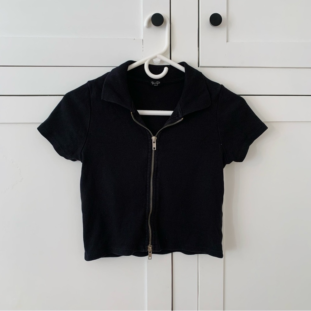John Galt Black Ribbed Collar Zipper Front Crop Top Size Small